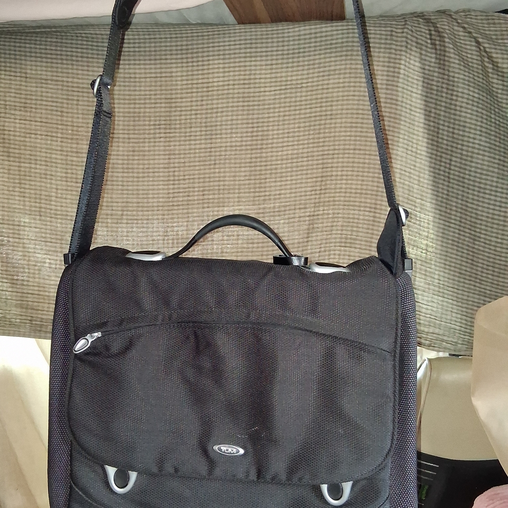 Tumi T3 Black Messenger Laptop Bag for Men